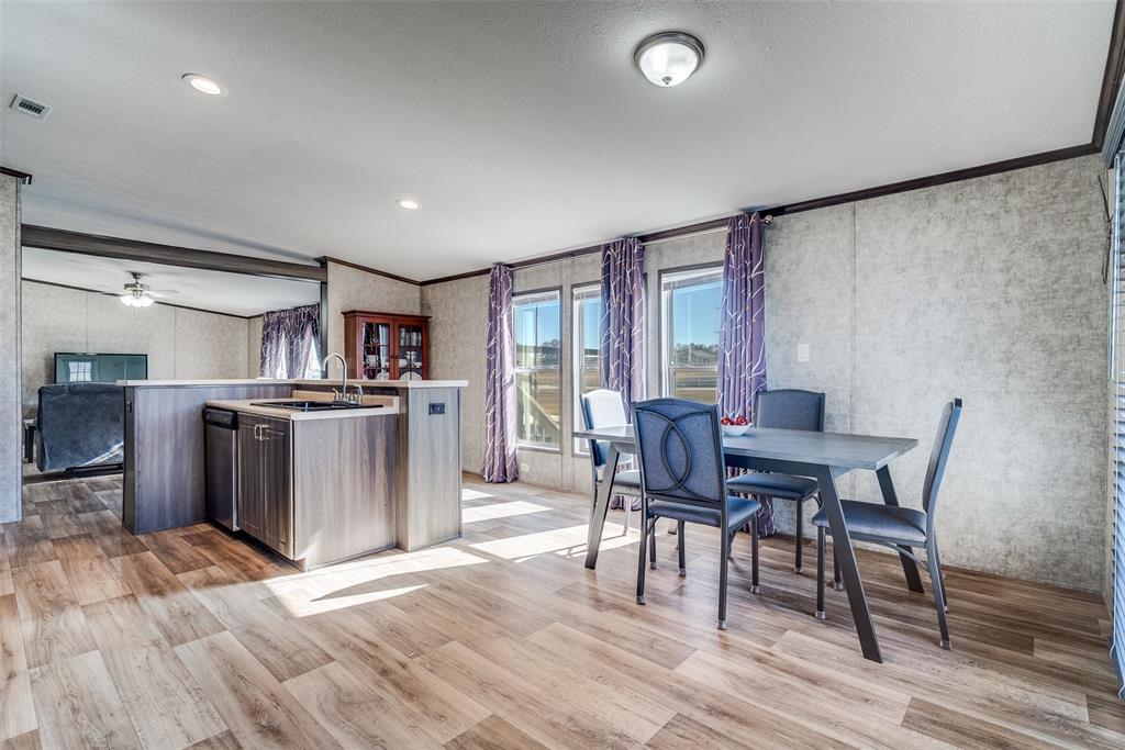 200 Farmhouse Road Springtown, TX 76082 - Photo 7 of 14