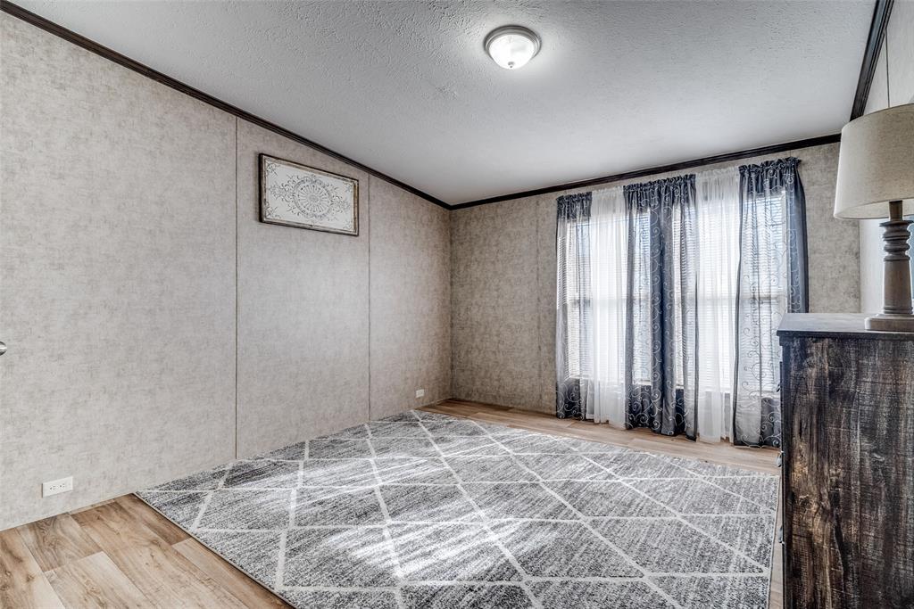 200 Farmhouse Road Springtown, TX 76082 - Photo 9 of 14