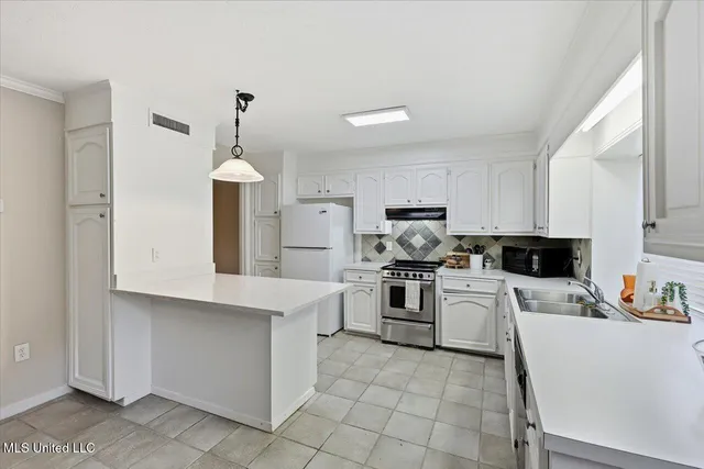 $190,000 | 46 Cascades Circle West, Clinton, MS 39056