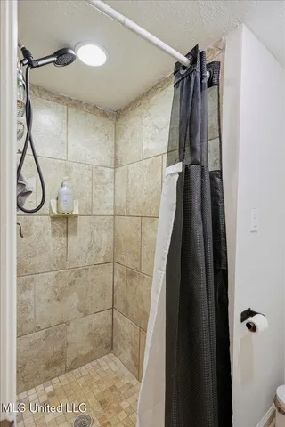 $190,000 | 46 Cascades Circle West, Clinton, MS 39056