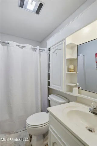 $190,000 | 46 Cascades Circle West, Clinton, MS 39056