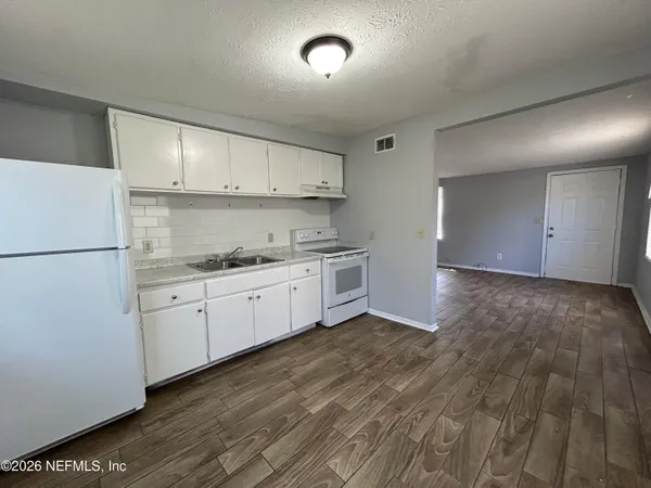 $850 | 3248 Phyllis Street, Jacksonville, FL 32205