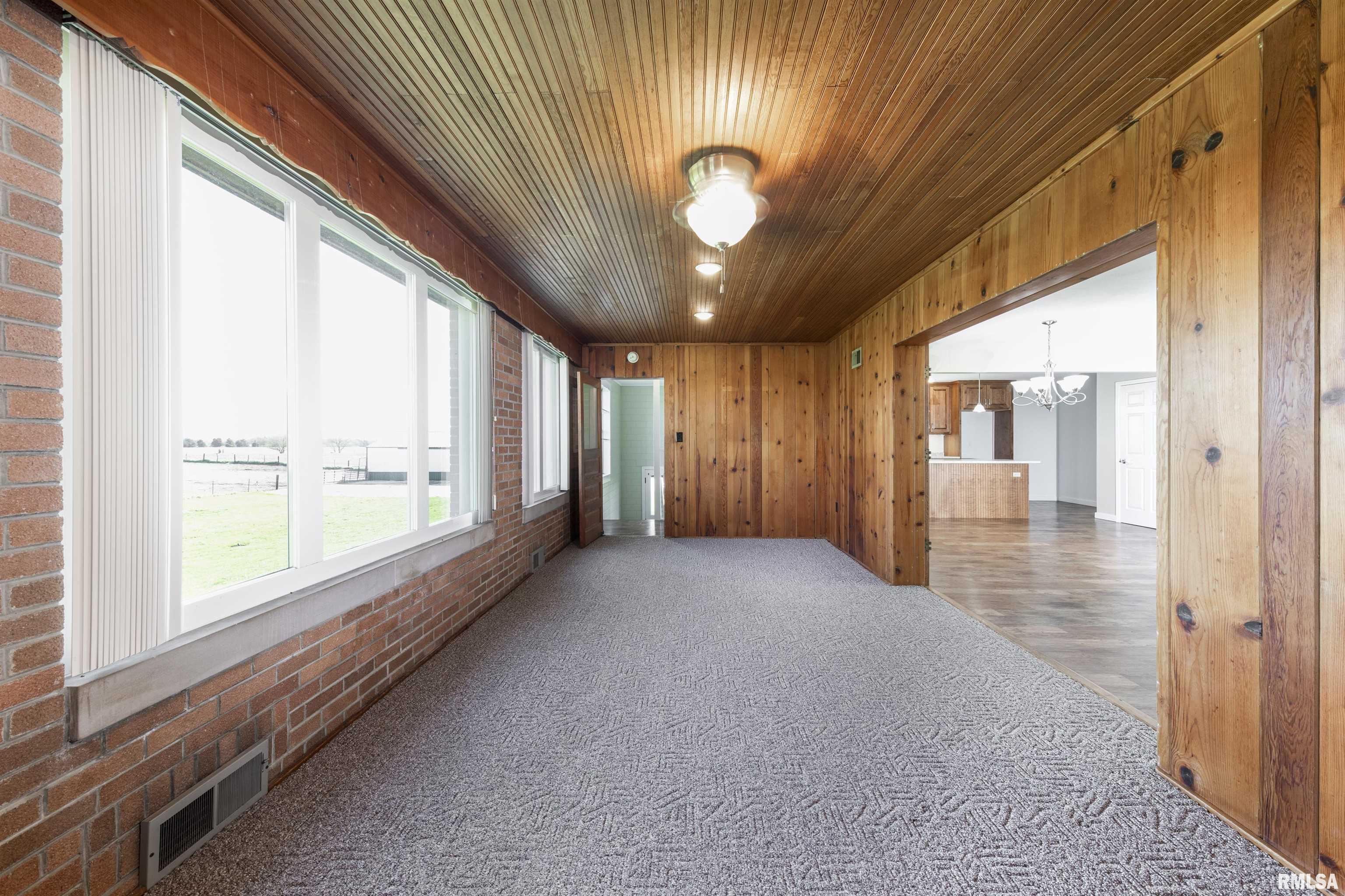 20209 West Farmington Road Trivoli, IL 61569 - Photo 14 of 45