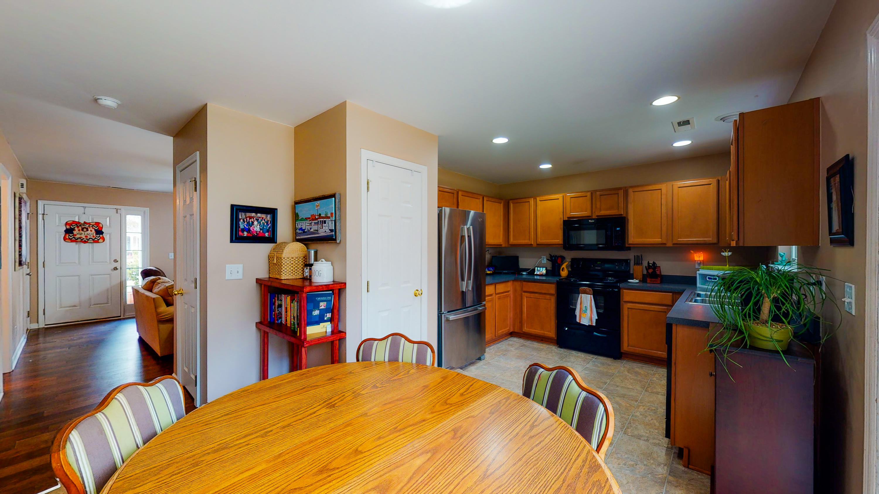 4844 Oak Leaf Road Summerville, SC 29485 - Photo 11 of 41 4844-Oak-Leaf-Rd-copy-03252021_091825