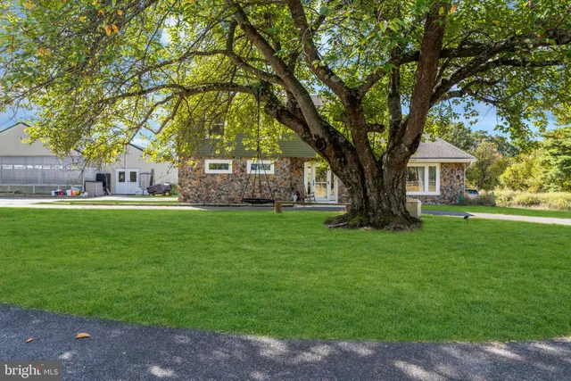 $828,000 | 70 MacKenzie Road, Hampton, NJ 08827