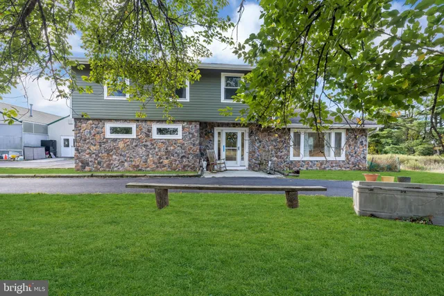 $828,000 | 70 MacKenzie Road, Hampton, NJ 08827