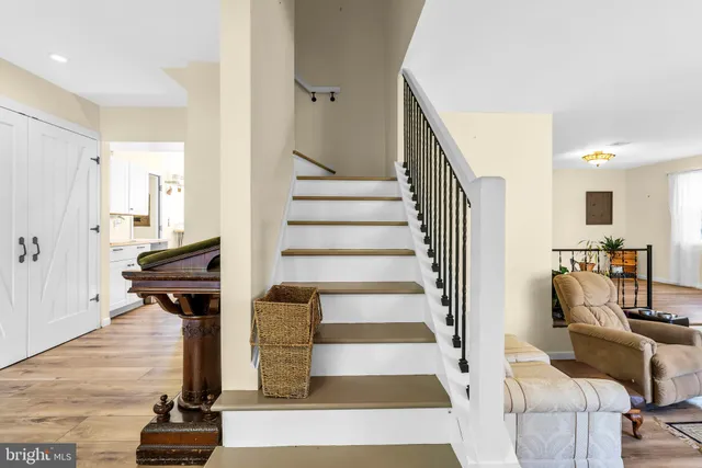 $828,000 | 70 MacKenzie Road, Hampton, NJ 08827