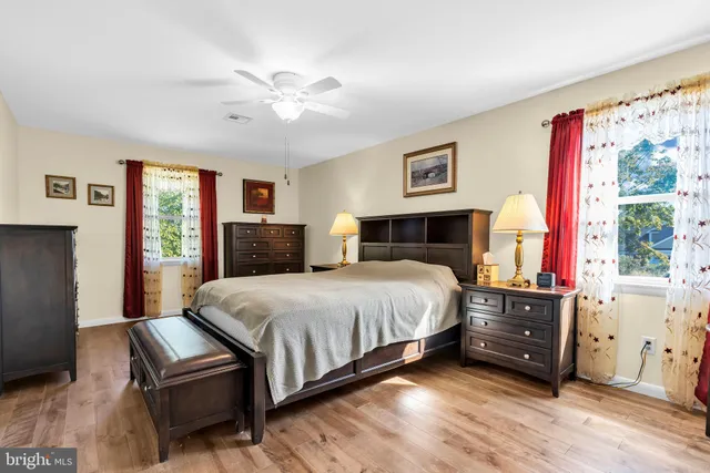 $828,000 | 70 MacKenzie Road, Hampton, NJ 08827