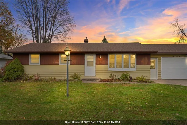 $200,000 | 838 Marydale Drive, Green Bay, WI 54313