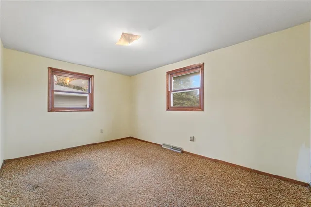 $200,000 | 838 Marydale Drive, Green Bay, WI 54313