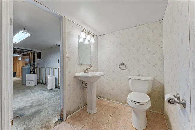 $200,000 | 838 Marydale Drive, Green Bay, WI 54313