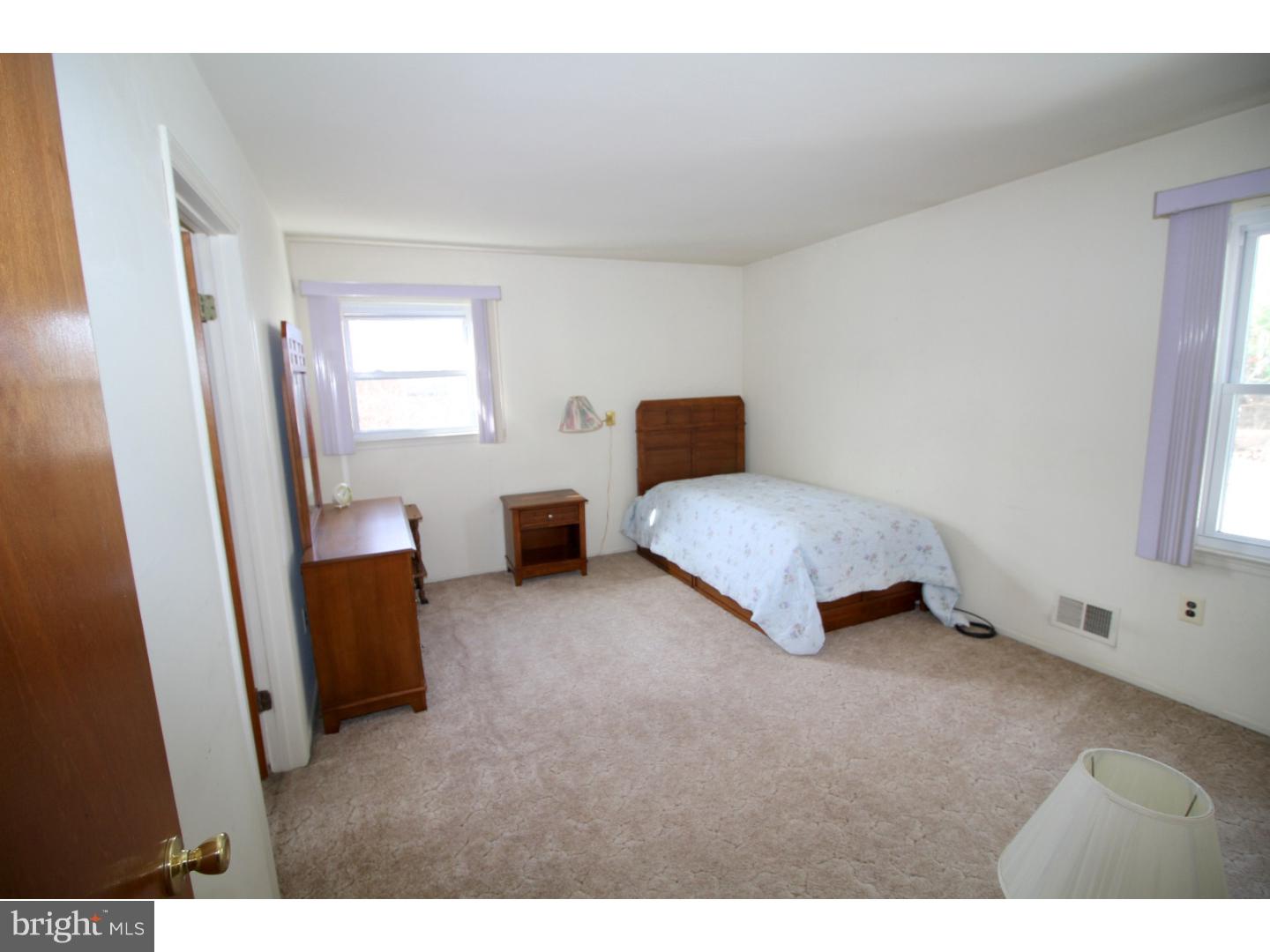 27 Tally Road Hamilton, NJ 08619 - Photo 18 of 22
