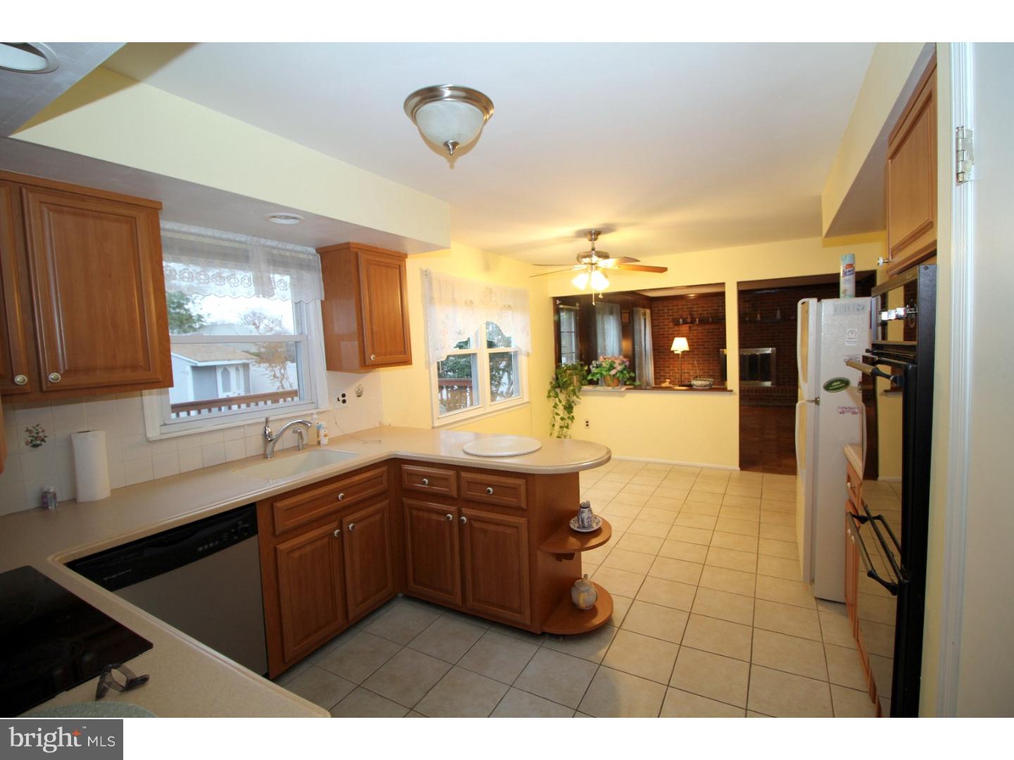 27 Tally Road Hamilton, NJ 08619 - Photo 7 of 22