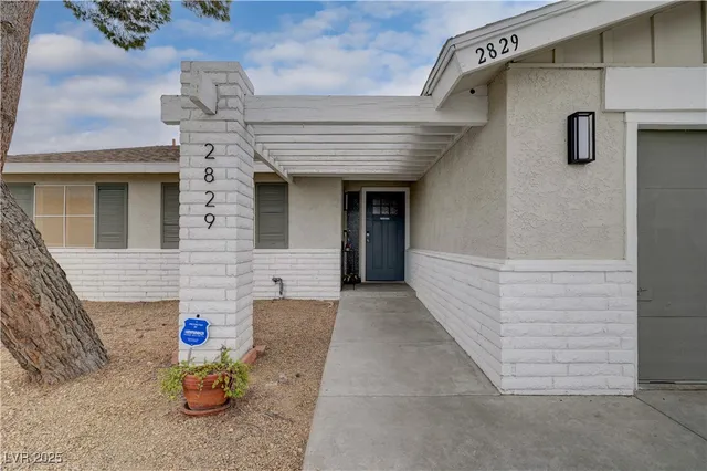 $565,000 | 2829 Michael Way, Las Vegas, NV 89108