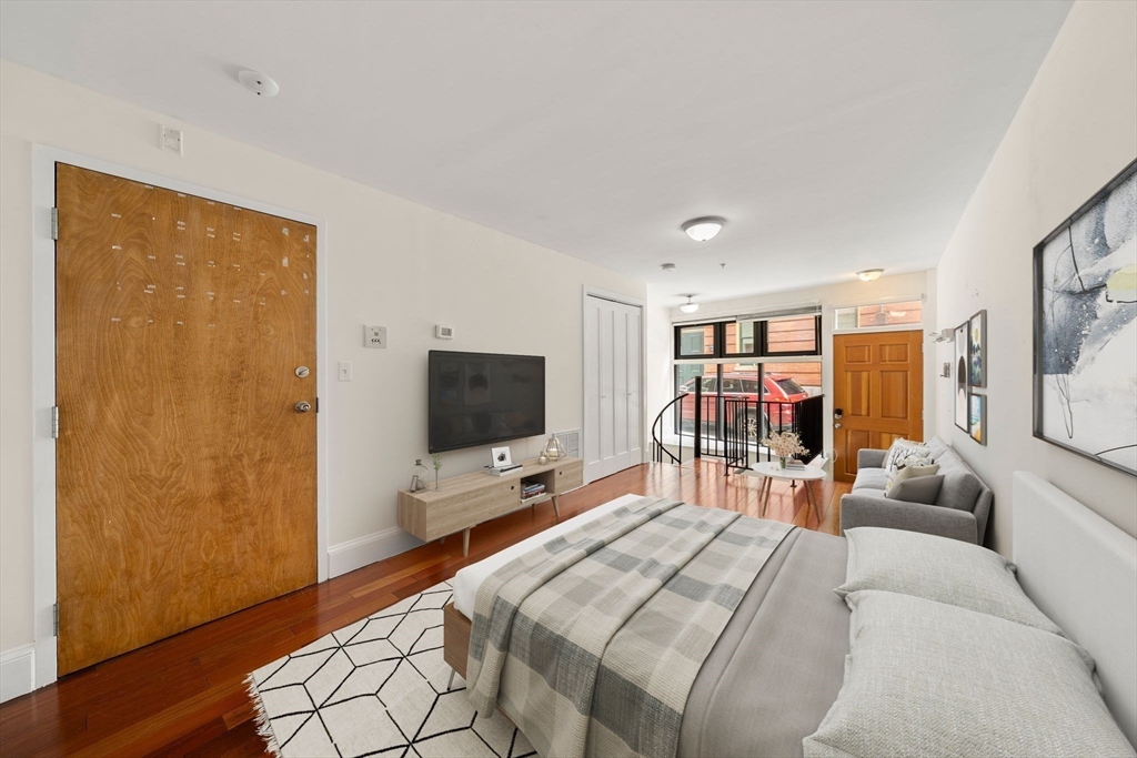 46 North Bennet Street, Unit 1 Boston, MA 02113 - Photo 2 of 20