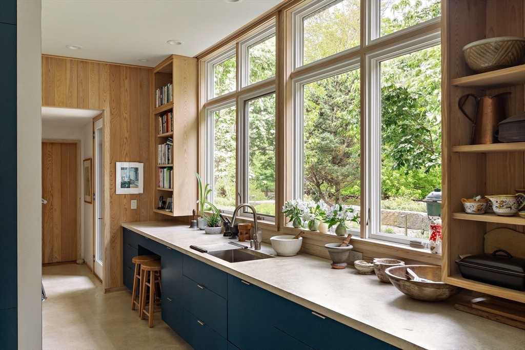 35 South Bowl Road Chilmark, MA 02535 - Photo 12 of 42