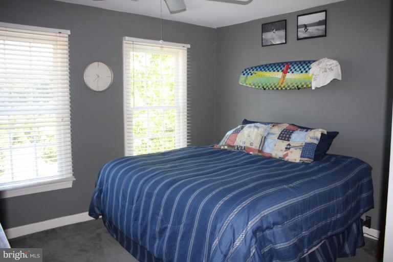 25104 Vista Ridge Road Gaithersburg, MD 20882 - Photo 14 of 26 Bedroom #3