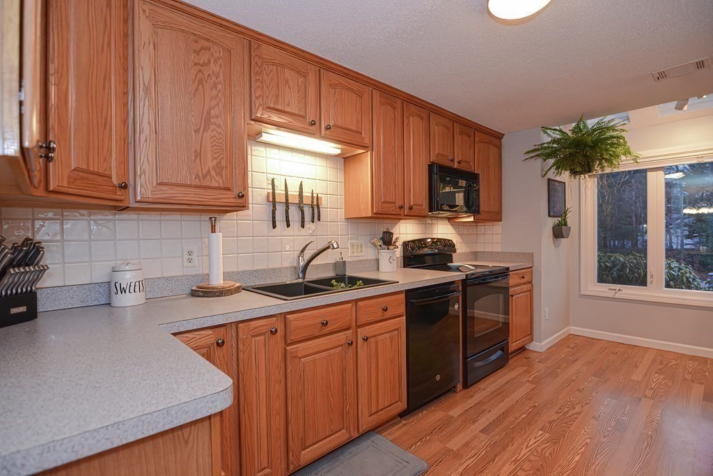 419 Maple Brook Road, Unit 419 Bellingham, MA 02019 - Photo 12 of 30 Gallery Image 12