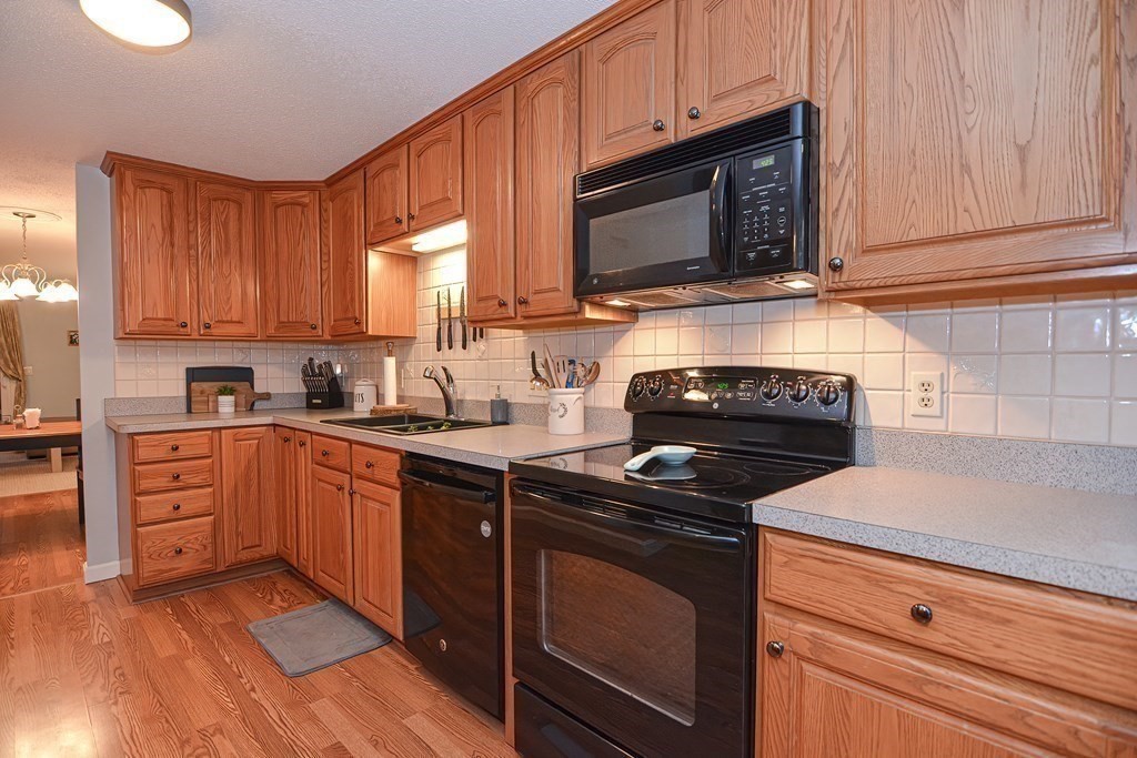 419 Maple Brook Road, Unit 419 Bellingham, MA 02019 - Photo 13 of 30 Gallery Image 13