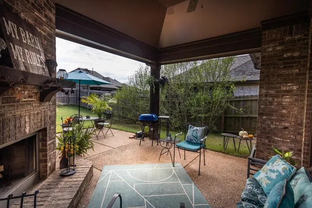 $309,900 | 35 Briar Hollow Lane, Oakland, TN 38060