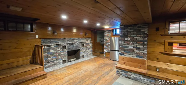 $485,000 | 40 Maple Grove Avenue, Norwich, CT 06360