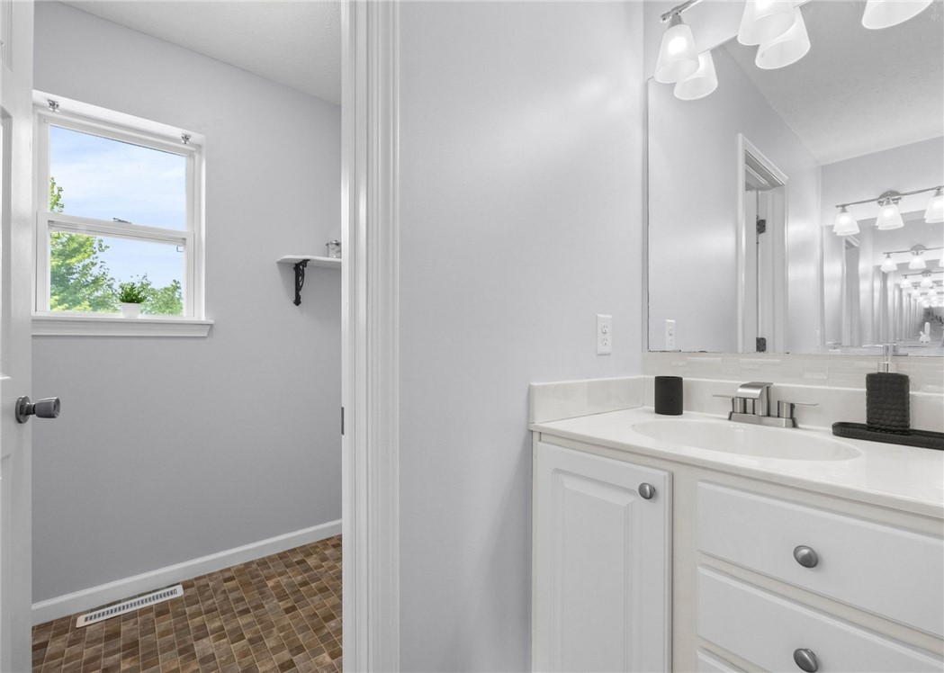 77 Rangers Court Greece, NY 14612 - Photo 32 of 50 Gallery Image 32
