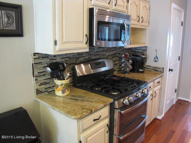 8315 Lacevine Road Louisville, KY 40220 - Photo 17 of 45 IMG_6797