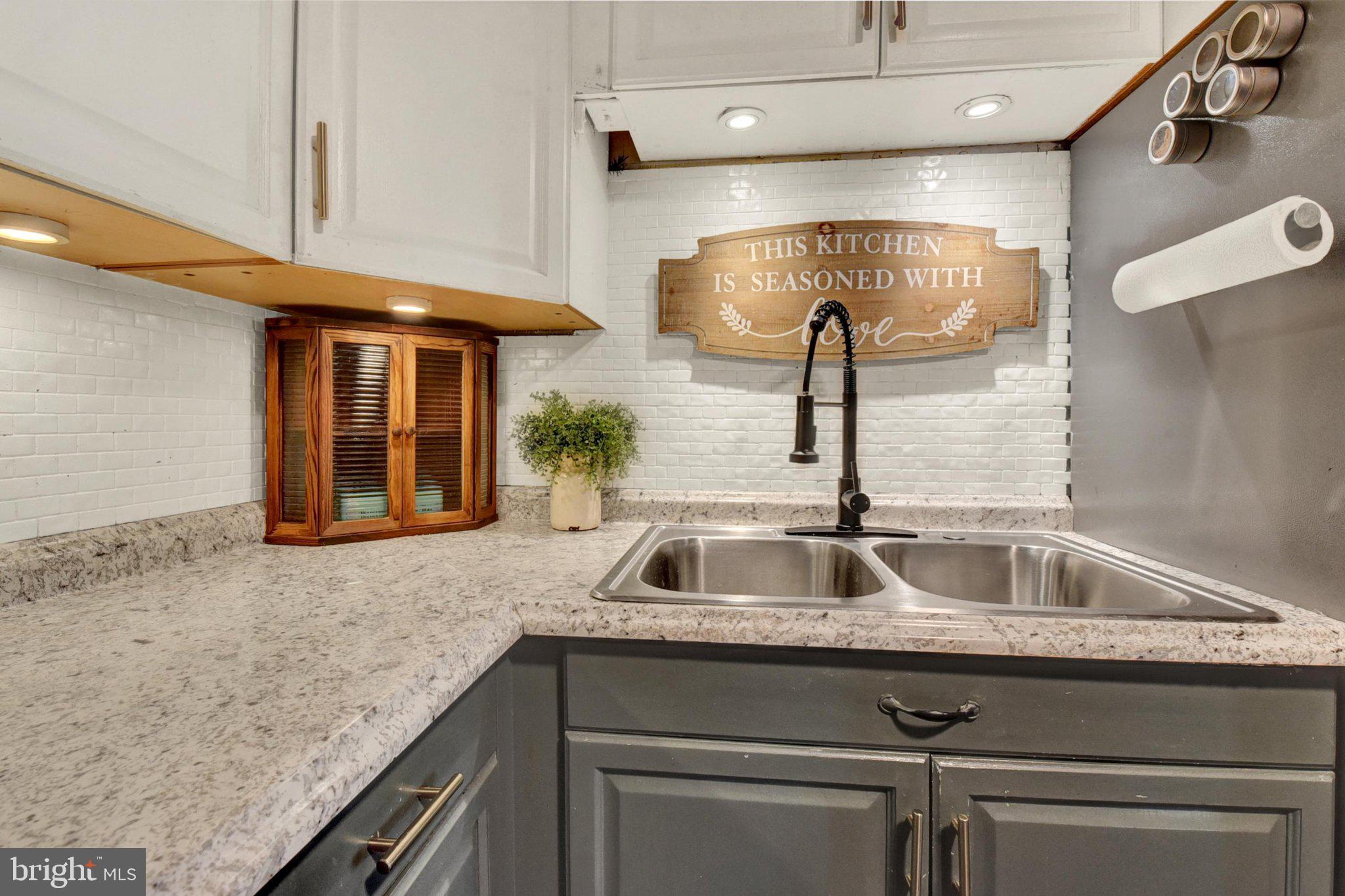 313 Charles Road Mechanicsburg, PA 17050 - Photo 7 of 26