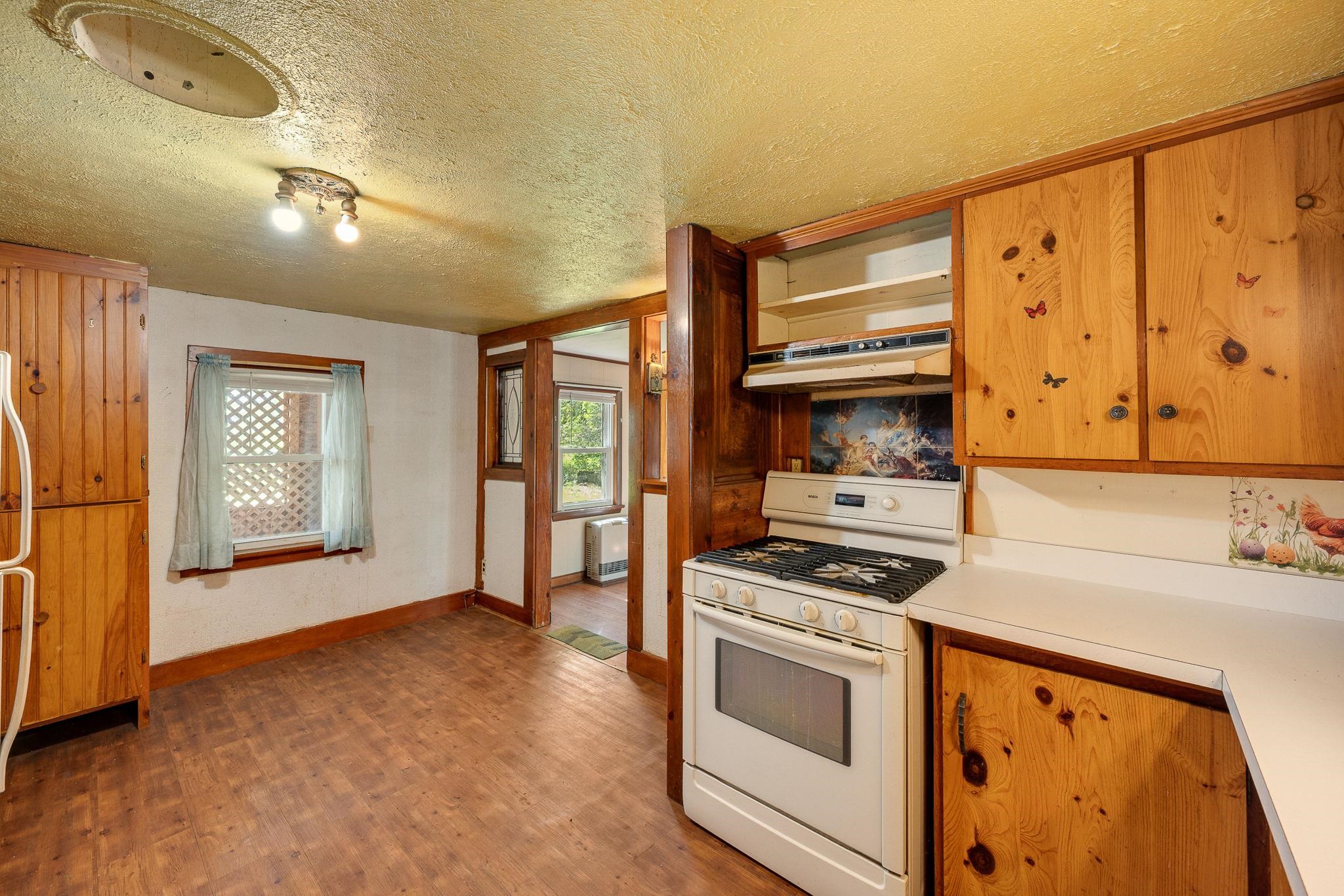 779 Brigham Road St. Albans Town, VT 05478 - Photo 14 of 44