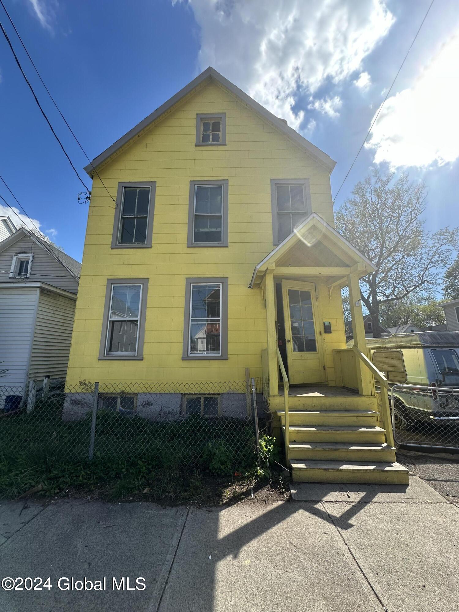 956 Strong Street Schenectady, NY 12307 - Photo 29 of 38 Front