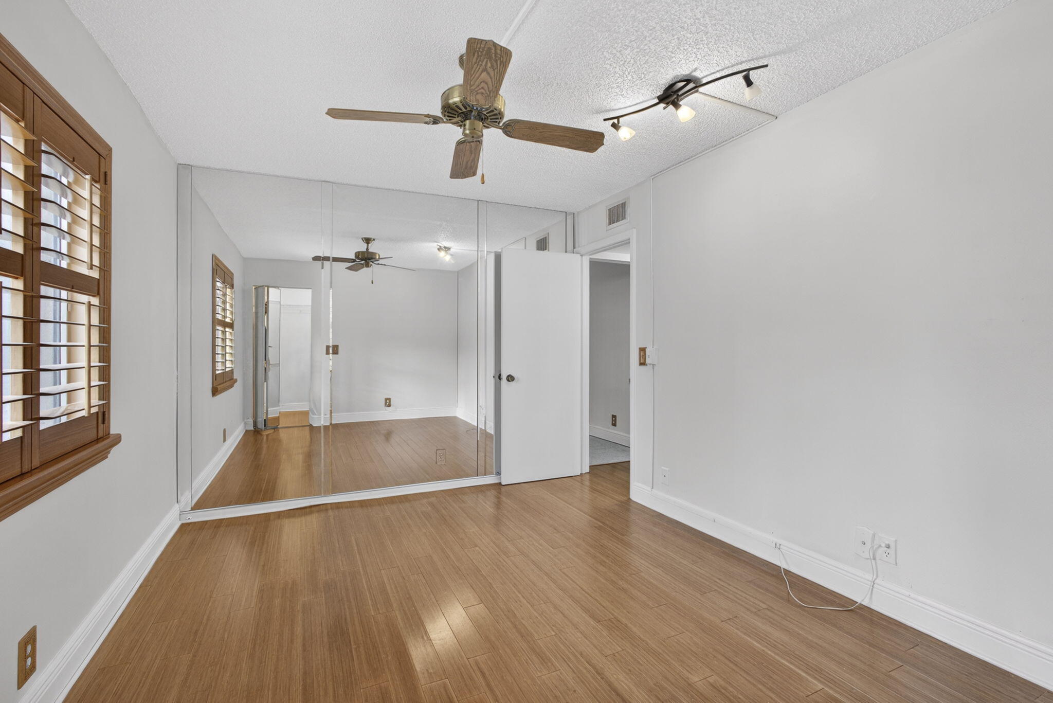 315 Pine Ridge Circle, Unit D1 Greenacres, FL 33463 - Photo 26 of 43 26-web-or-mls-BS1A5108
