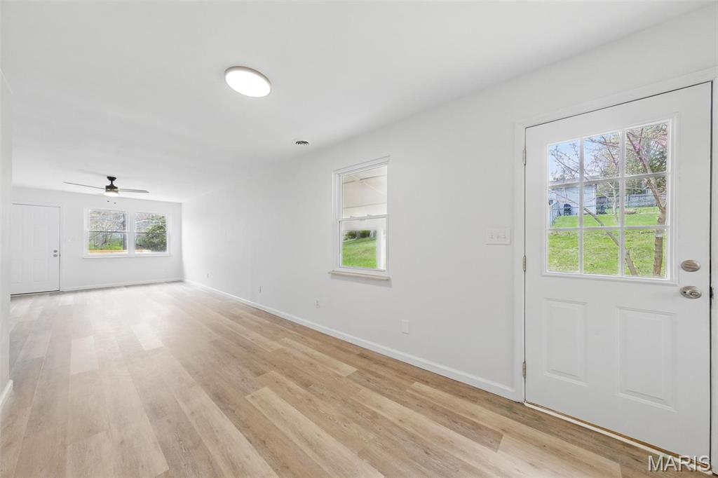 3705 Sunset Drive Pacific, MO 63069 - Photo 7 of 23