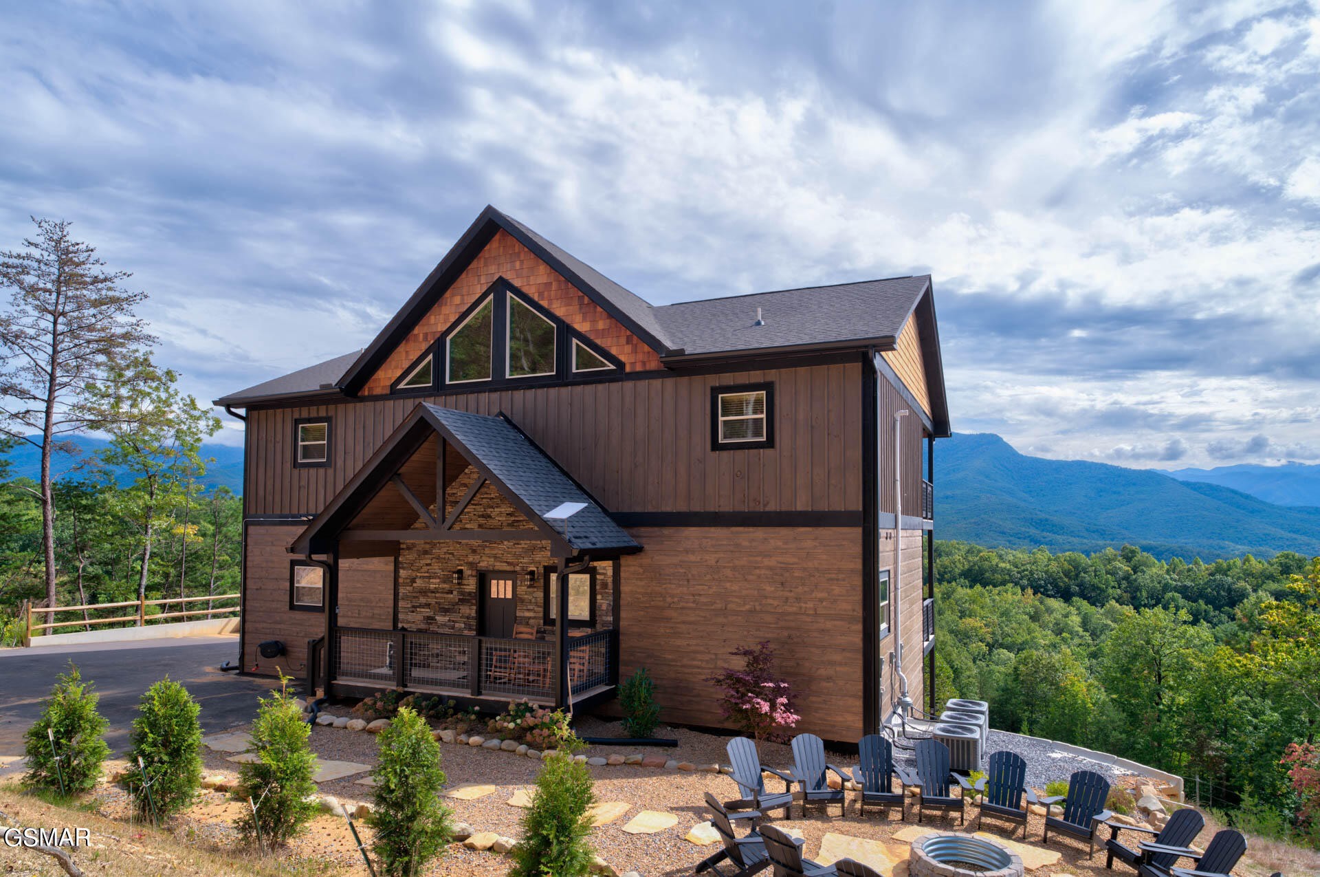 621 Big Bear Ridge Road Gatlinburg, TN 37738 - Photo 1 of 35
