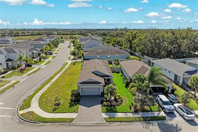 $349,900 | 5635 Los Robles Court, Palmetto, FL 34221