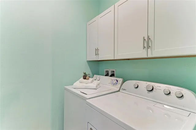 $349,900 | 5635 Los Robles Court, Palmetto, FL 34221