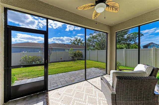 $349,900 | 5635 Los Robles Court, Palmetto, FL 34221