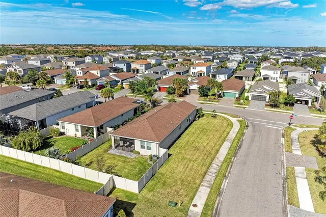 $349,900 | 5635 Los Robles Court, Palmetto, FL 34221