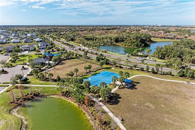 $349,900 | 5635 Los Robles Court, Palmetto, FL 34221