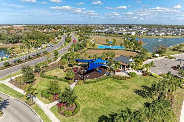 $349,900 | 5635 Los Robles Court, Palmetto, FL 34221