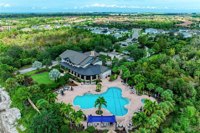 $349,900 | 5635 Los Robles Court, Palmetto, FL 34221