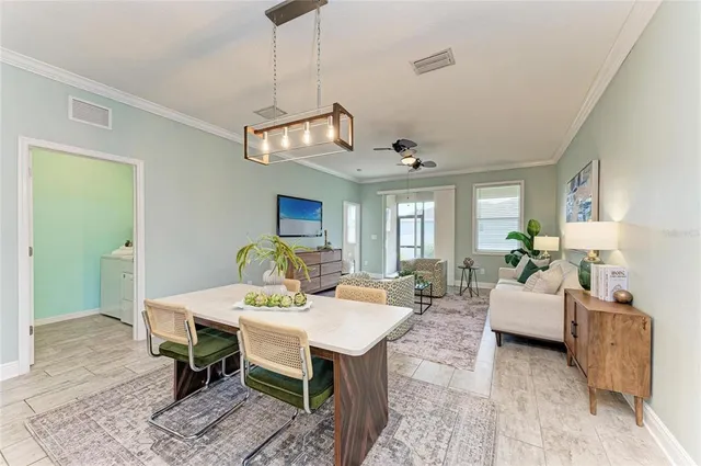 $349,900 | 5635 Los Robles Court, Palmetto, FL 34221