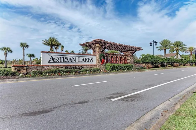 $349,900 | 5635 Los Robles Court, Palmetto, FL 34221