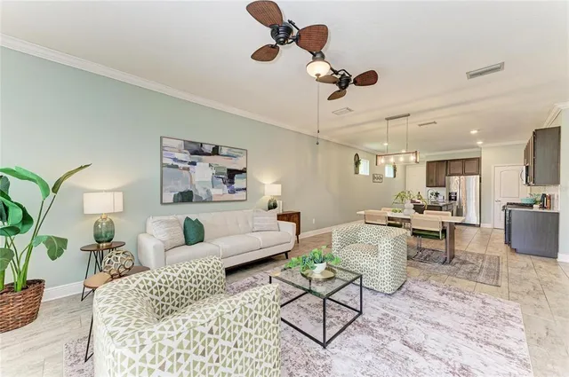 $349,900 | 5635 Los Robles Court, Palmetto, FL 34221