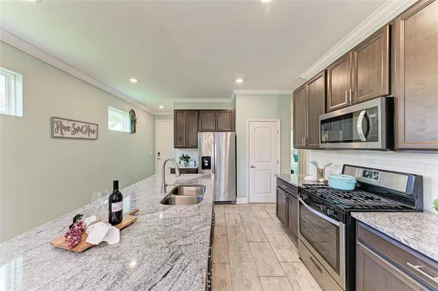 $349,900 | 5635 Los Robles Court, Palmetto, FL 34221