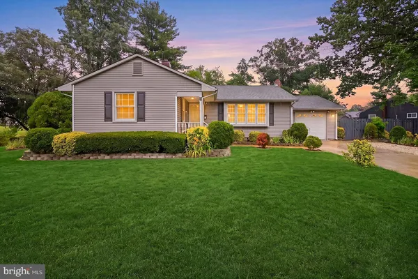 $399,000 | 137 Fairfax Drive, Cinnaminson, NJ 08077