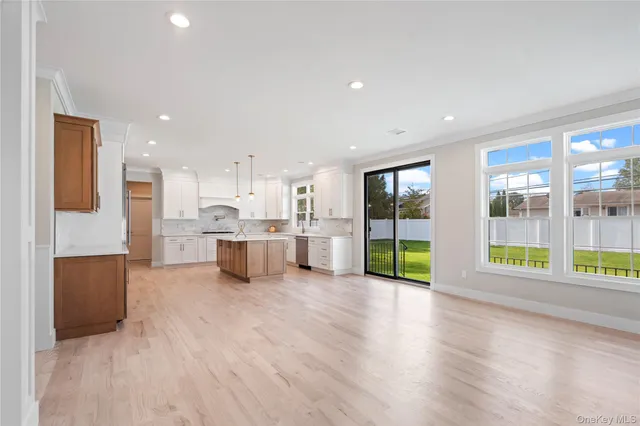 $2,378,000 | 25 Westchester Avenue, Jericho, NY 11753