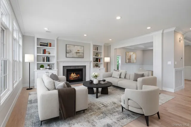 $2,378,000 | 25 Westchester Avenue, Jericho, NY 11753