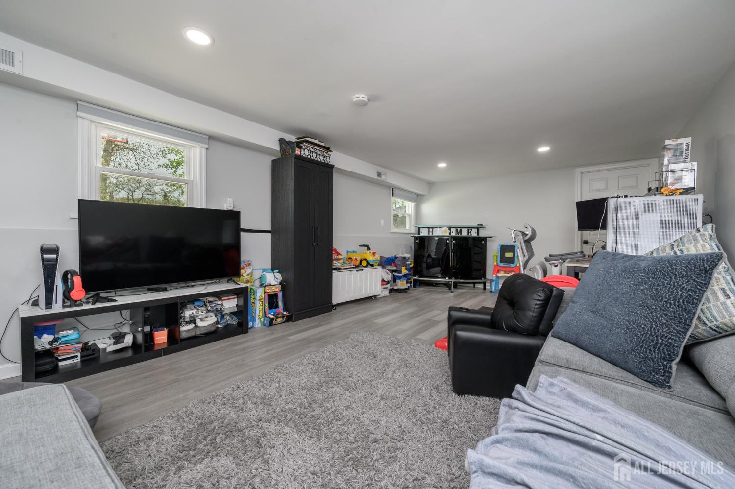 24 Half Acre Road Jamesburg, NJ 08831 - Photo 17 of 36