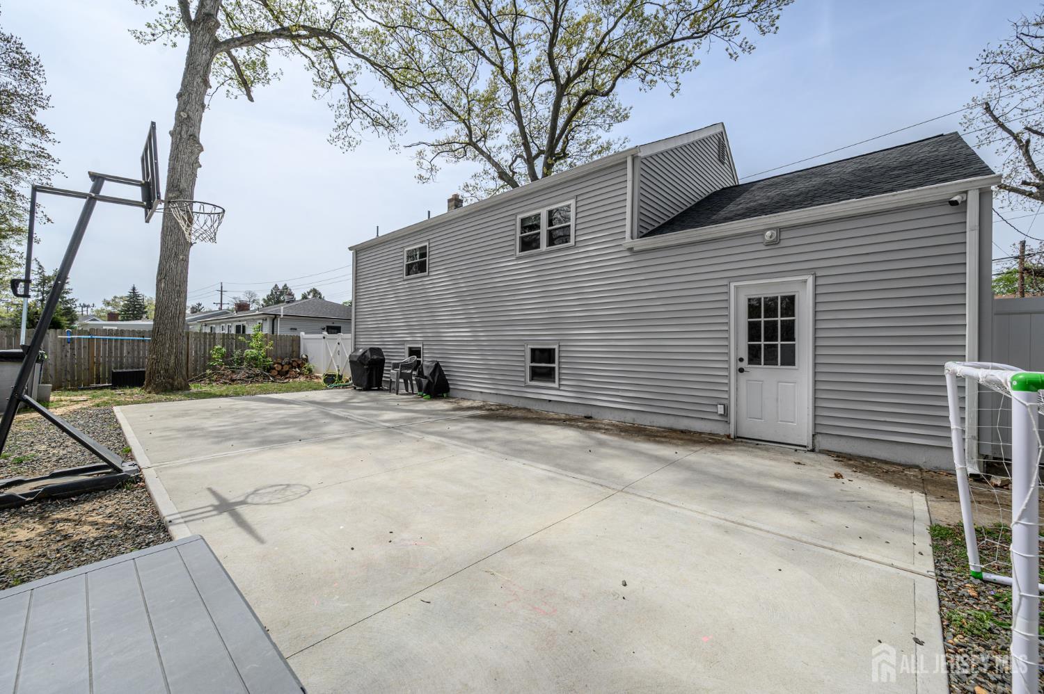 24 Half Acre Road Jamesburg, NJ 08831 - Photo 31 of 36