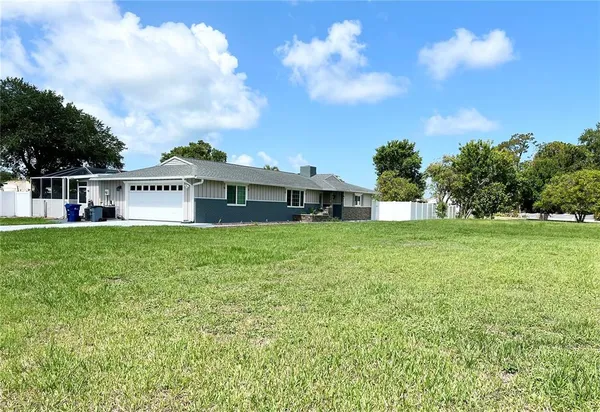$4,950 | 2140 Pinehurst Street, Sarasota, FL 34231